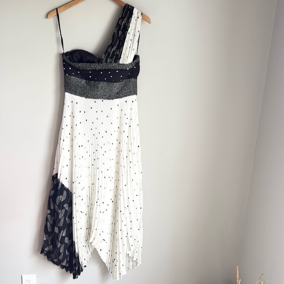 A.L.C. Aurora One-Shoulder Pleated Dress 6 - Picture 4 of 16